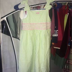 Girls sz 7 green gingham and smocked sundress